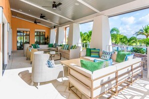 Terrace/patio - 15 minutes from Disney New 5 bedroom home with Pool at Solara Resort (Kissimmee)