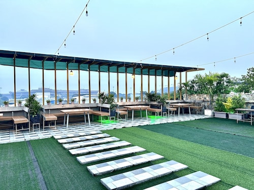 OYO 1021 Seventy Five Inn