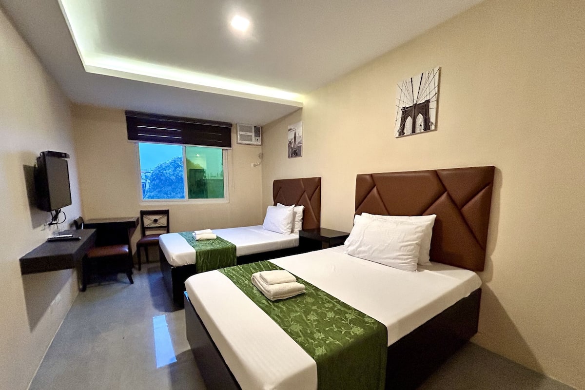 Deluxe Twin Room | Free WiFi, bed sheets