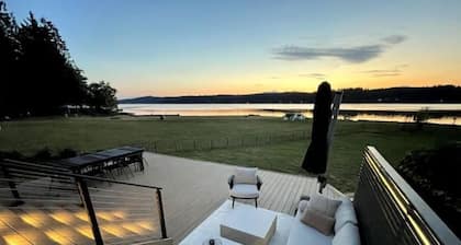 Hood Canal Beach Retreat