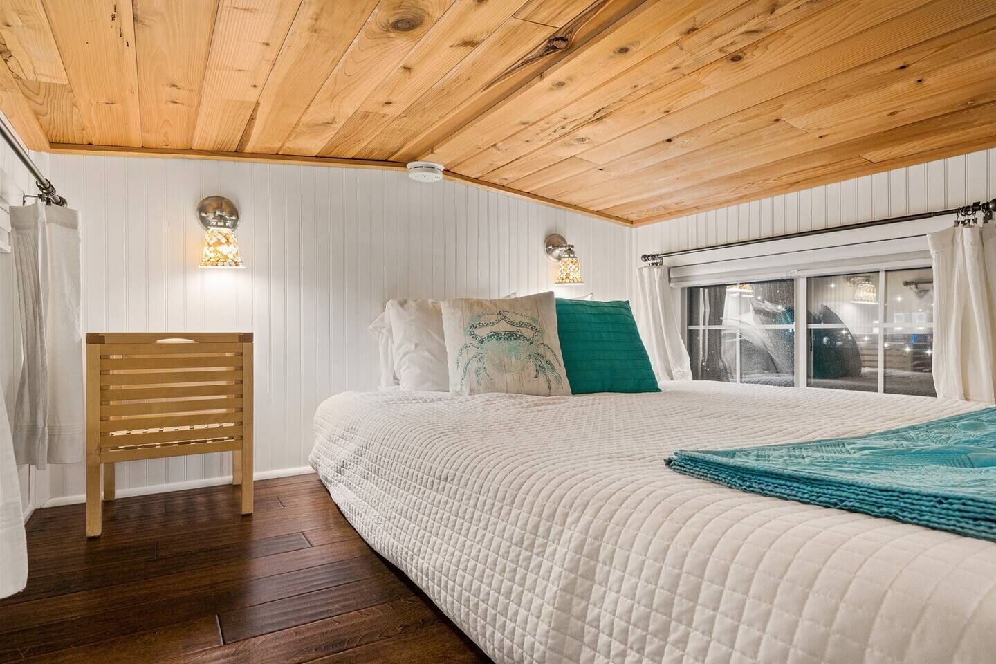 1 chambre, bureau, fer et planche à repasser, accès au Wi-Fi (inclus)