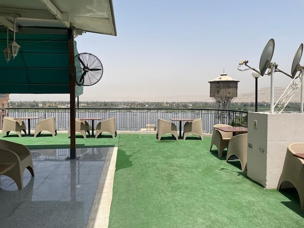 Outdoor pool - St.Joseph Hotel (Luxor)