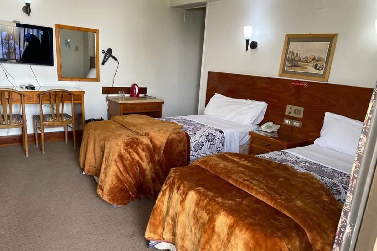 クラシック ルーム 2 ベッドルーム 禁煙 リバービュー | 1 室のベッドルーム、エジプト綿のシーツ、高級寝具、WiFi (無料)