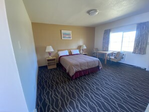 Habitación individual básica | Escritorio, wifi gratis y ropa de cama 