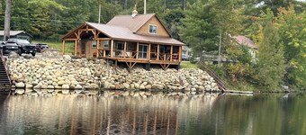 Adirondack lakeside 4 season home on Lake Algonquin with new hot tub