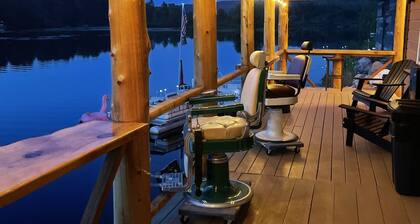 Adirondack lakeside 4 season home on Lake Algonquin with new hot tub