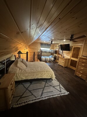 2 Schlafzimmer, Schreibtisch, kostenloses WLAN, Bettwäsche