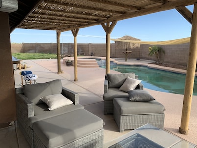 Backyard Escape with no cleaning fee or extra fees