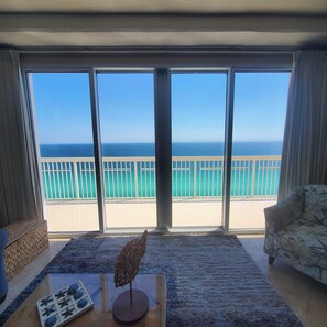 Interior - Beautiful beachfront condo w/ amazing views, garden tub & resort pools/hot tubs! (Panama City)