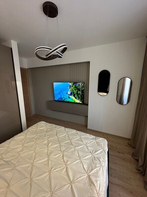 2 bedrooms, in-room safe, iron/ironing board, free WiFi - Luxury Top Apartment  (Brașov)