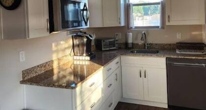 One bedroom detached guest house