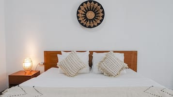 Habitación doble Deluxe | Ropa de cama hipoalergénica y caja de seguridad en la habitación