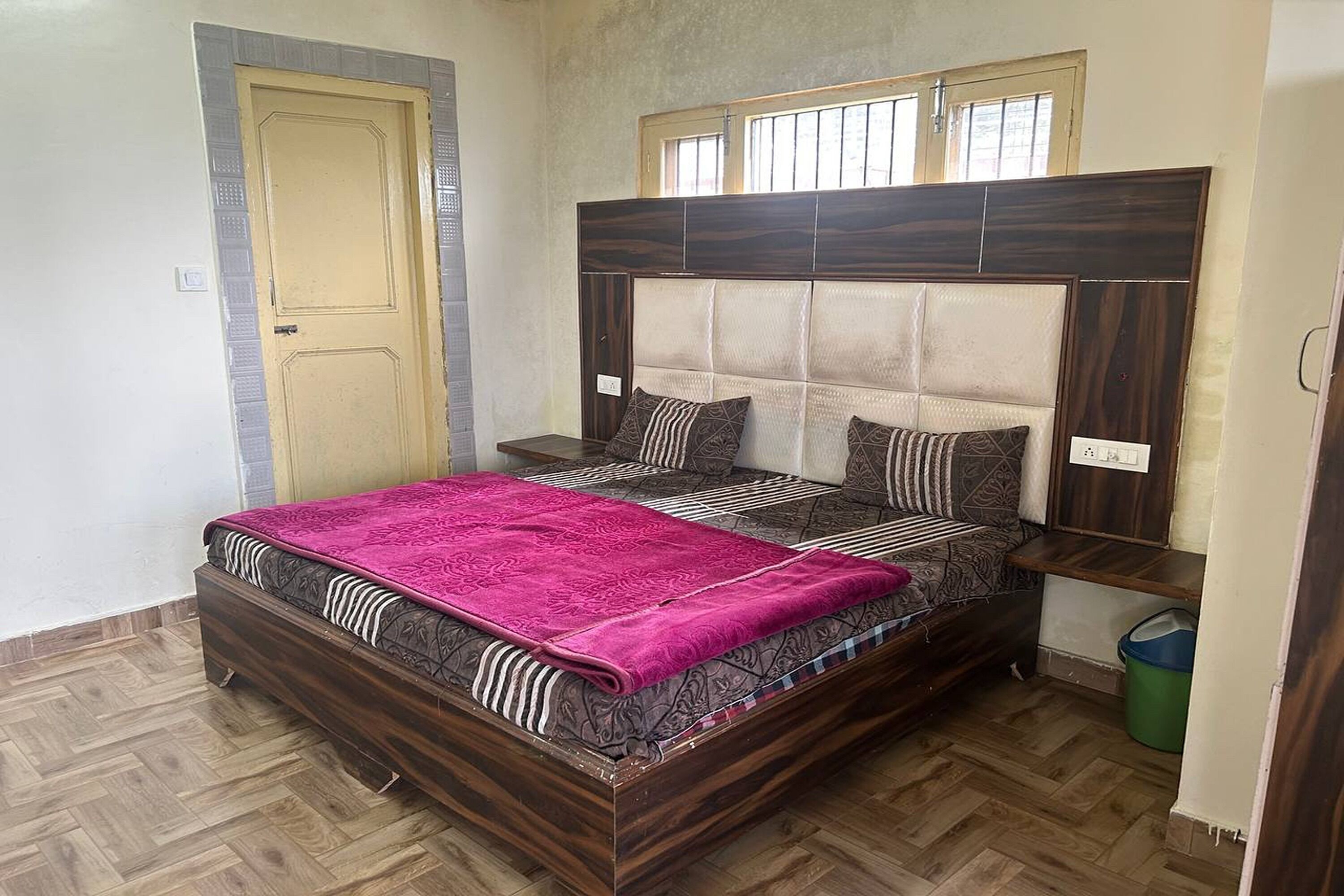 デラックス ルーム | WiFi (無料)、ベッドシーツ