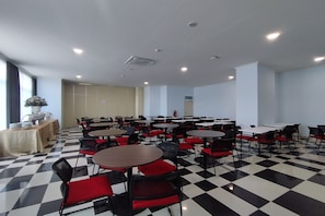 Restaurant - Hotel Sutha Inn Syariah (Jambi)
