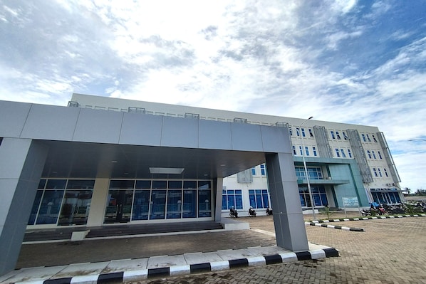 Exterior - Hotel Sutha Inn Syariah (Jambi)