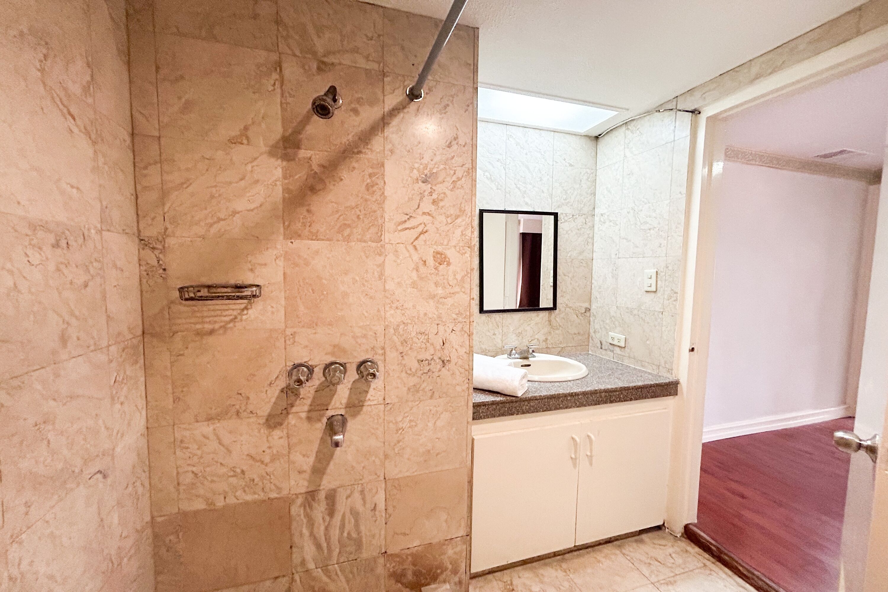 Foto - Sunette Tower Suites Makati City Center