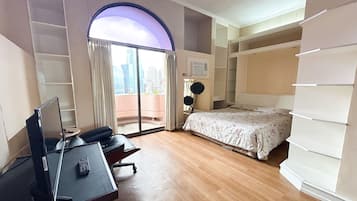 Apartment, 3 Bedrooms | Minibar, in-room safe, desk, free WiFi