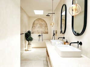 Bathroom - La Grace Villa (Pecatu)