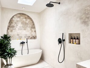 Villa, 2 Bedrooms | Bathroom