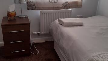 3 Schlafzimmer, Bügeleisen/Bügelbrett, WLAN, Bettwäsche