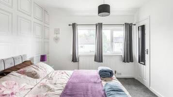 3 bedrooms, WiFi, bed sheets