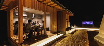 Dots by Dot Glamping Suite 001