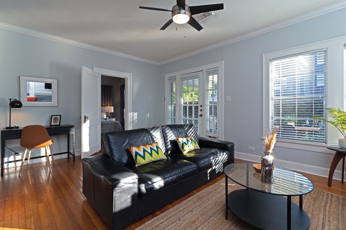 Photo 7 of 3BR The Poseidon! Aquatic Dream Pool in Montrose!