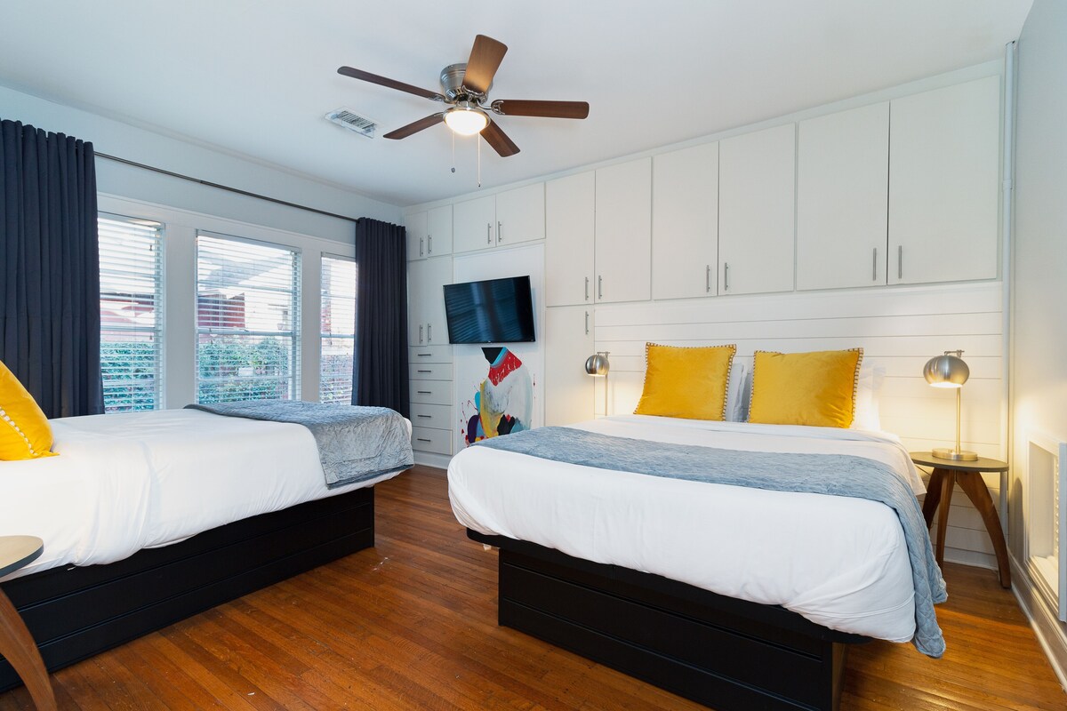 Photo 23 of 3BR The Poseidon! Aquatic Dream Pool in Montrose!