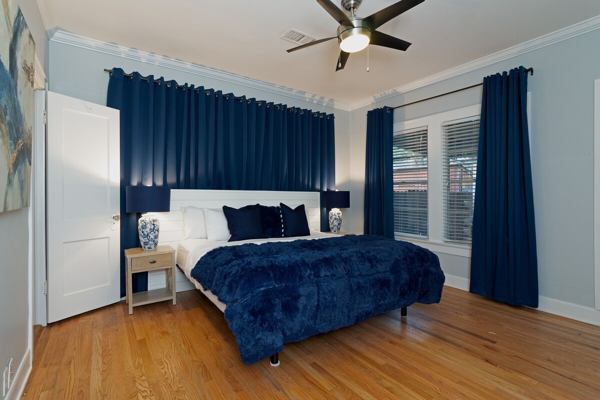 Photo 18 of 3BR The Poseidon! Aquatic Dream Pool in Montrose!
