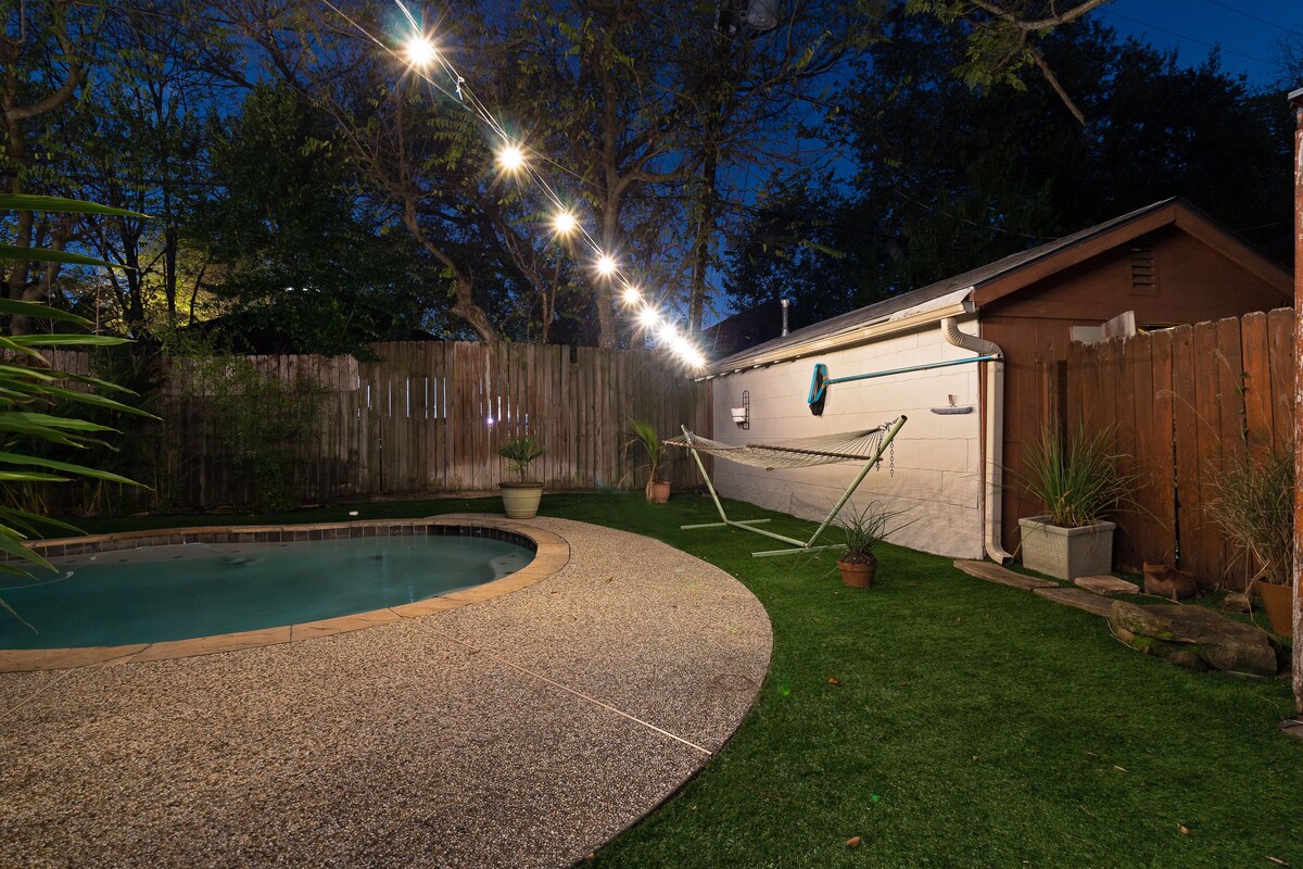 Photo 29 of 3BR The Poseidon! Aquatic Dream Pool in Montrose!