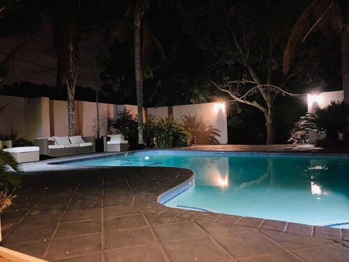 Room in Guest Room - Mash On 569 Rupert st