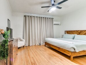 2 bedrooms, desk, iron/ironing board, travel cot