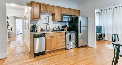 "The Oklahoman" - 3B/1B Apt w/ Bikes