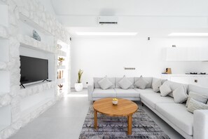 Luxury Villa | Living area - Casa Blanca Villa by Betterplace (Pecatu)