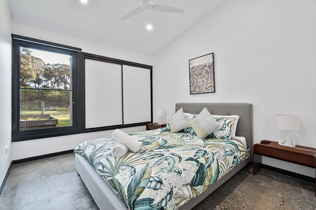 5 bedrooms, desk, iron/ironing board, free WiFi