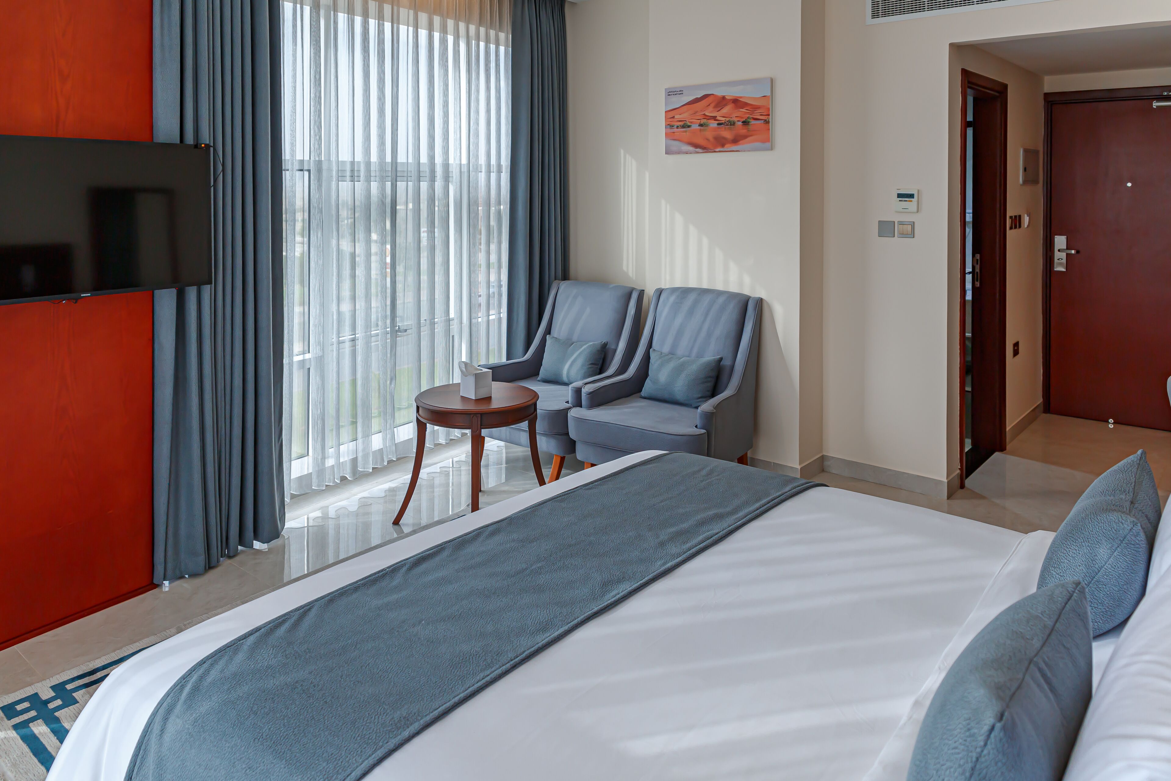 deluxe double room | hypo-allergenic bedding, down duvets, in-room safe, desk