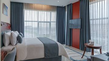 Deluxe Double Room | 1 bedroom, hypo-allergenic bedding, down comforters, in-room safe