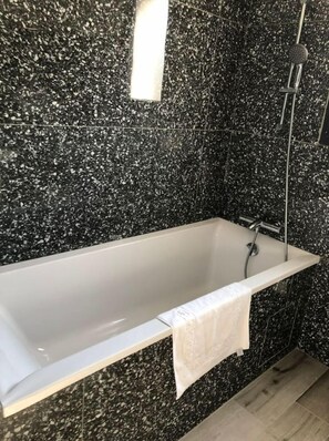 Towels - Les Jardins D'eve - Maison 2 Chambres (SARI SOLENZARA)