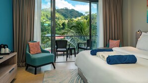奢華單人房, 吸煙房, 山景 | 迷你吧、客房內保險箱、書桌、筆電工作空間