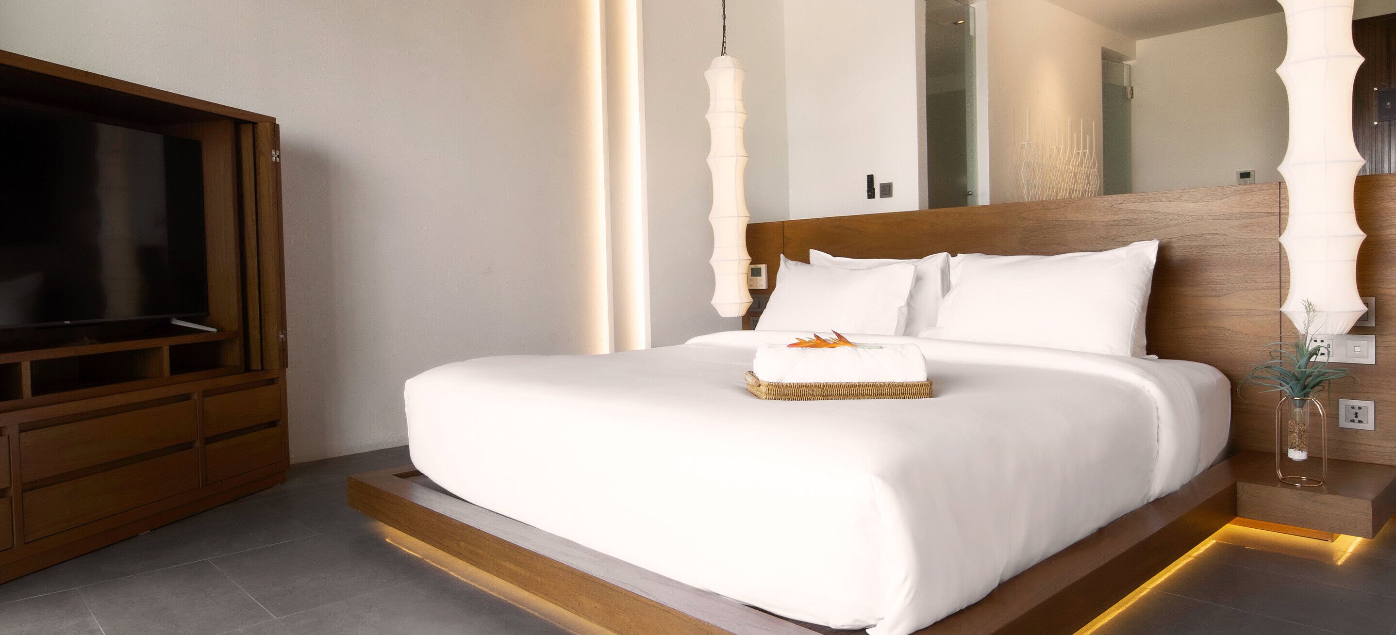 Grand Deluxe Room | In-room safe, desk, soundproofing, free WiFi