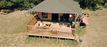 Glamping Lodge Monet | Domaine du Cammazet | Pool| Comfort | Nature