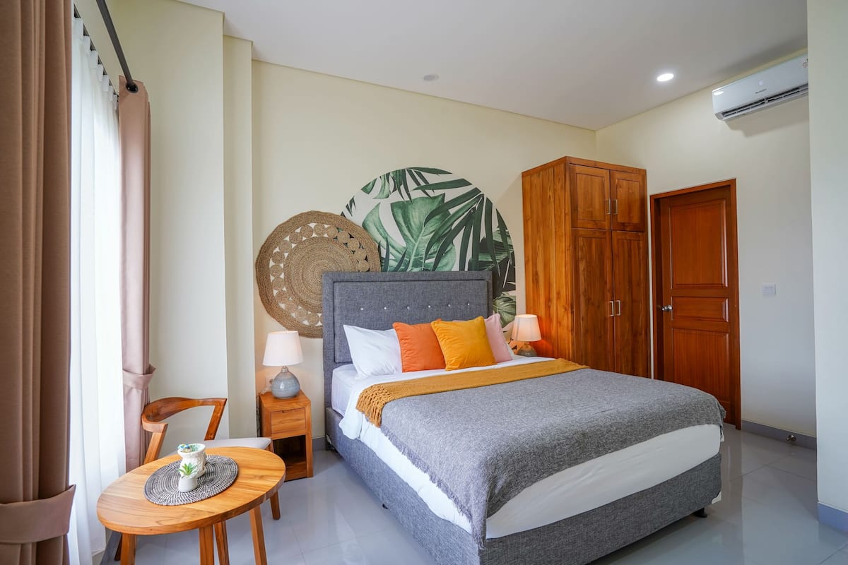Premium Room | 1 bedroom, desk, laptop workspace, free WiFi