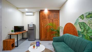 32-inch Smart TV with cable channels