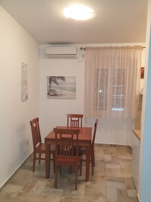 Dining - Cozy 2 bedroom apartment: Spacious, modern, serene. Contact for details." (Kotor)