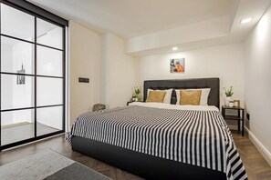 Apartment | 1 bedroom, desk, blackout curtains, soundproofing - Lux apartment in Minsk (Minsk)