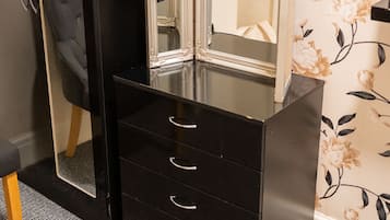 Standard Single Room | Iron/ironing board, free WiFi, bed sheets