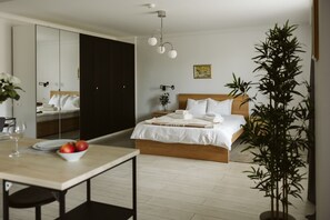 Habitación doble Confort | Caja de seguridad en la habitación y decoración personalizada 