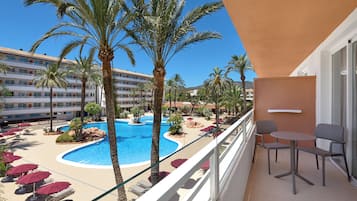 1 chambre, rideaux occultants, fer et planche Ă repasser