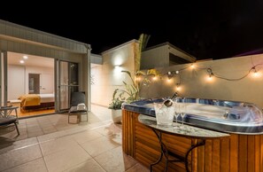 Alouarn Apartment 1 with Spa | Terrace/patio - Alouarn Apartments (Augusta)
