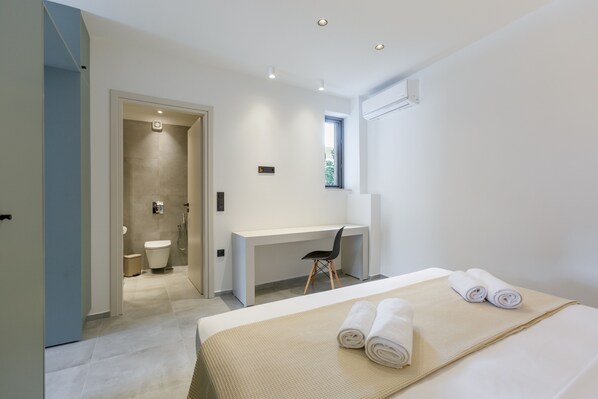 1 chambre, fer et planche à repasser, Wi-Fi, draps fournis